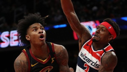  瓦兰丘纳斯30+15鹈鹕胜奇才  